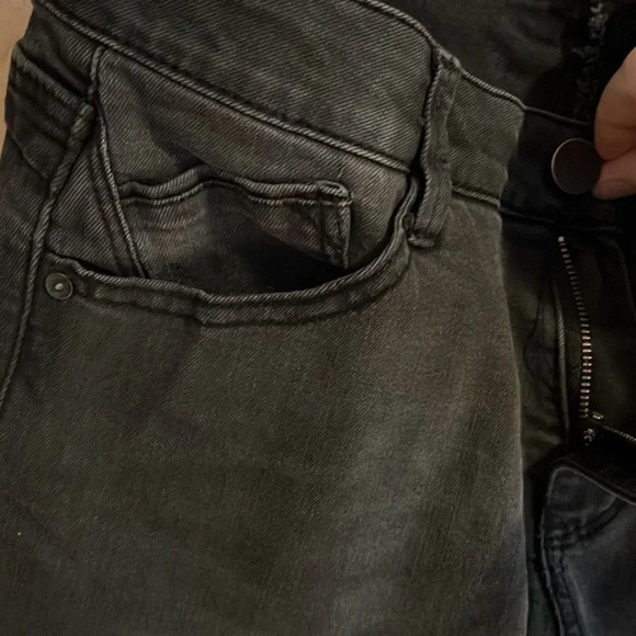 Wit & Wisdom Ab’Solution Black skinny jeans - 8 - Picture 10 of 12